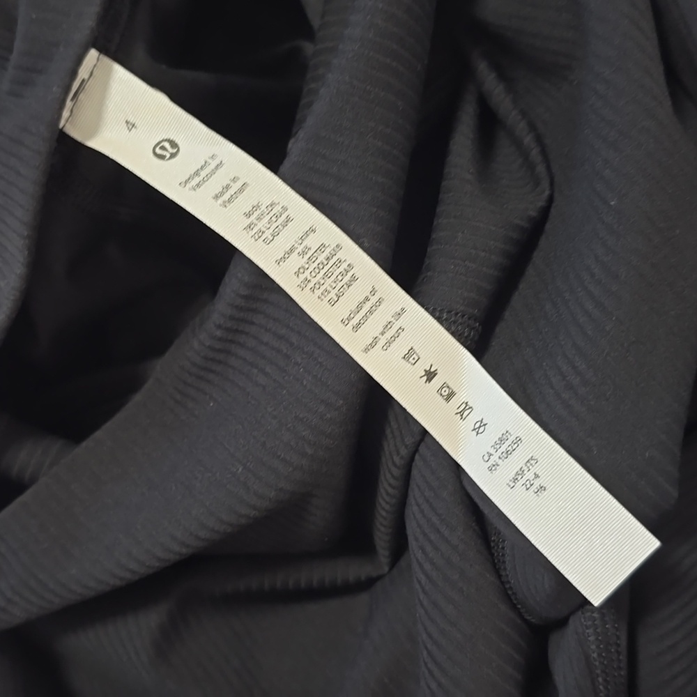 Lululemon Athletica Women's Black Ribbed HR Pants - Picture 5 of 5